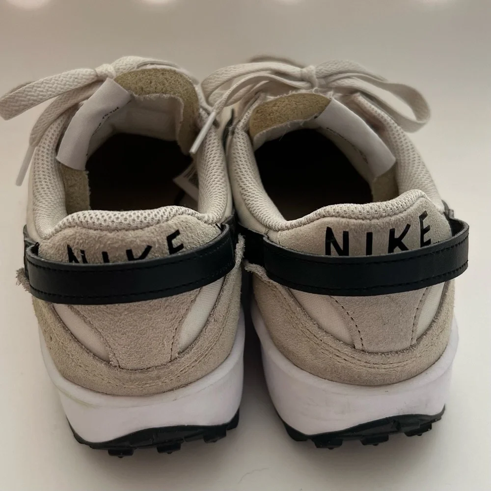 Nike Women's Waffle Debut Running Shoe, Sanddrift Black Phantom White, 9 US